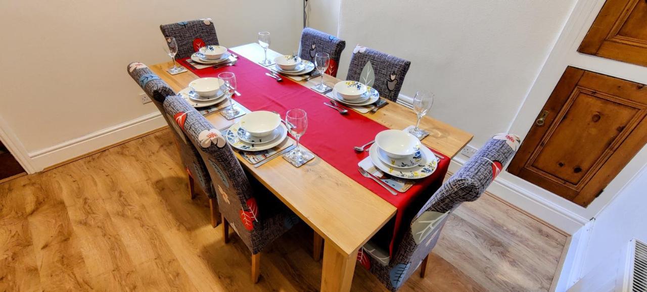 Vila Rhubarb Terrace On The Coast - Sleeps 1-6 Colwyn Bay Exteriér fotografie