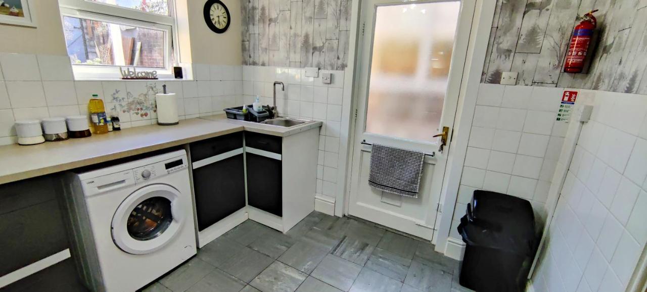 Vila Rhubarb Terrace On The Coast - Sleeps 1-6 Colwyn Bay Exteriér fotografie