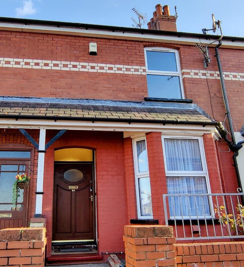 Vila Rhubarb Terrace On The Coast - Sleeps 1-6 Colwyn Bay Exteriér fotografie